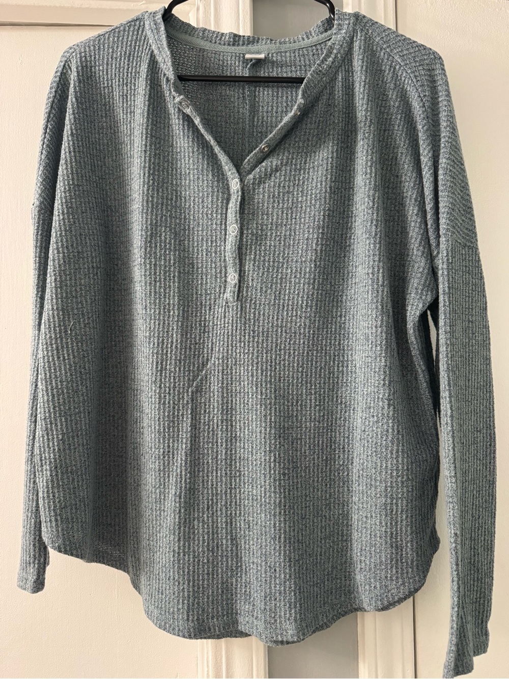 Women Old Navy Light blue Gray Waffle long sleeve
